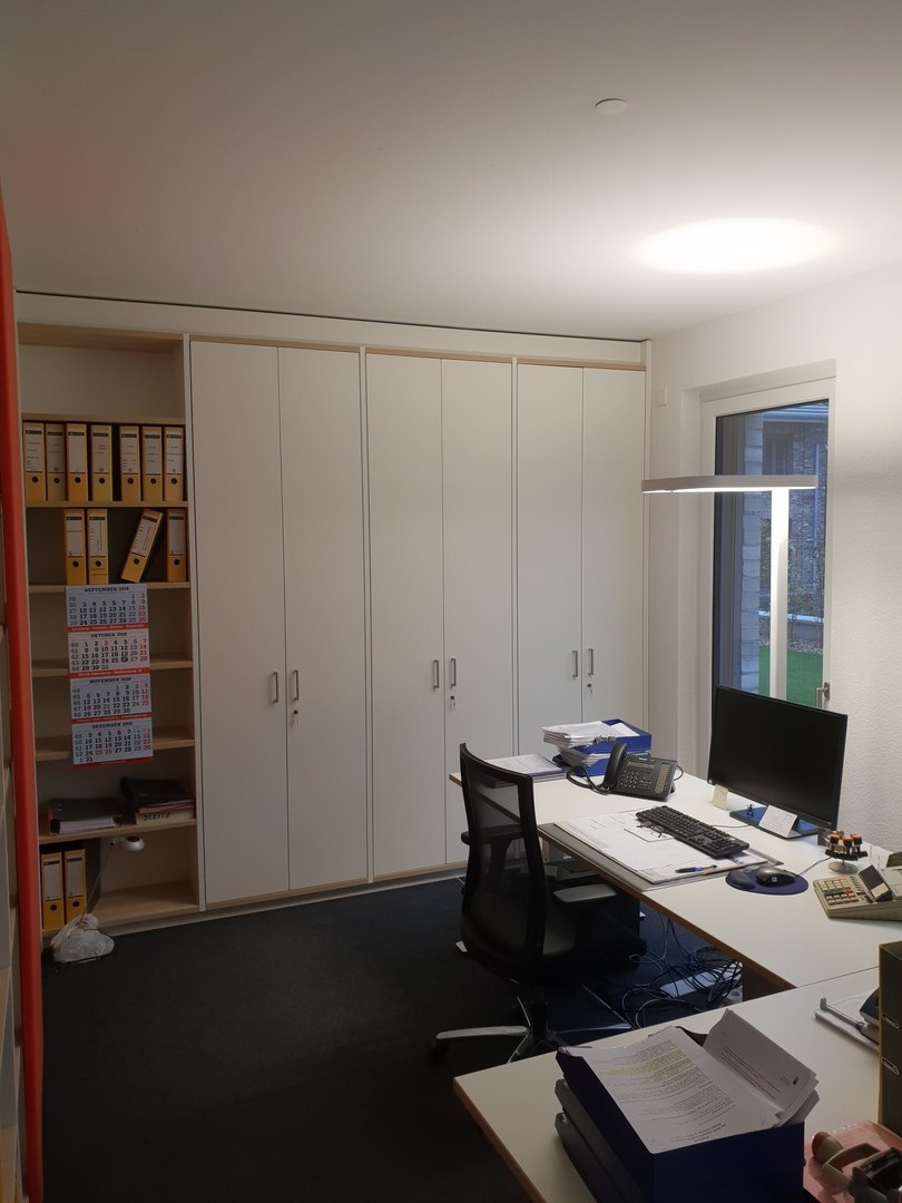 Schrankwand zur Aufbewahrung von Akten