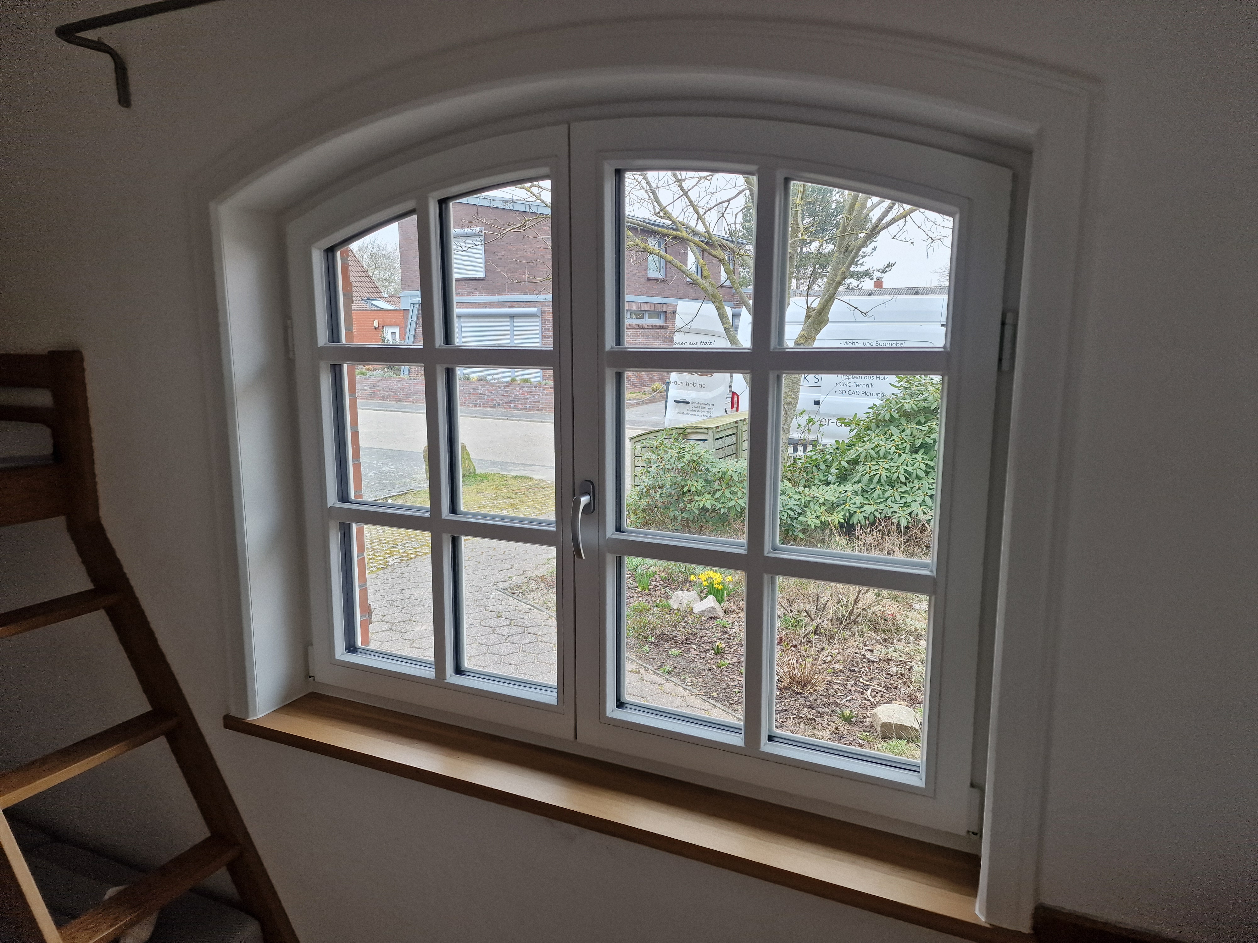 Fenster mit Rundbogen