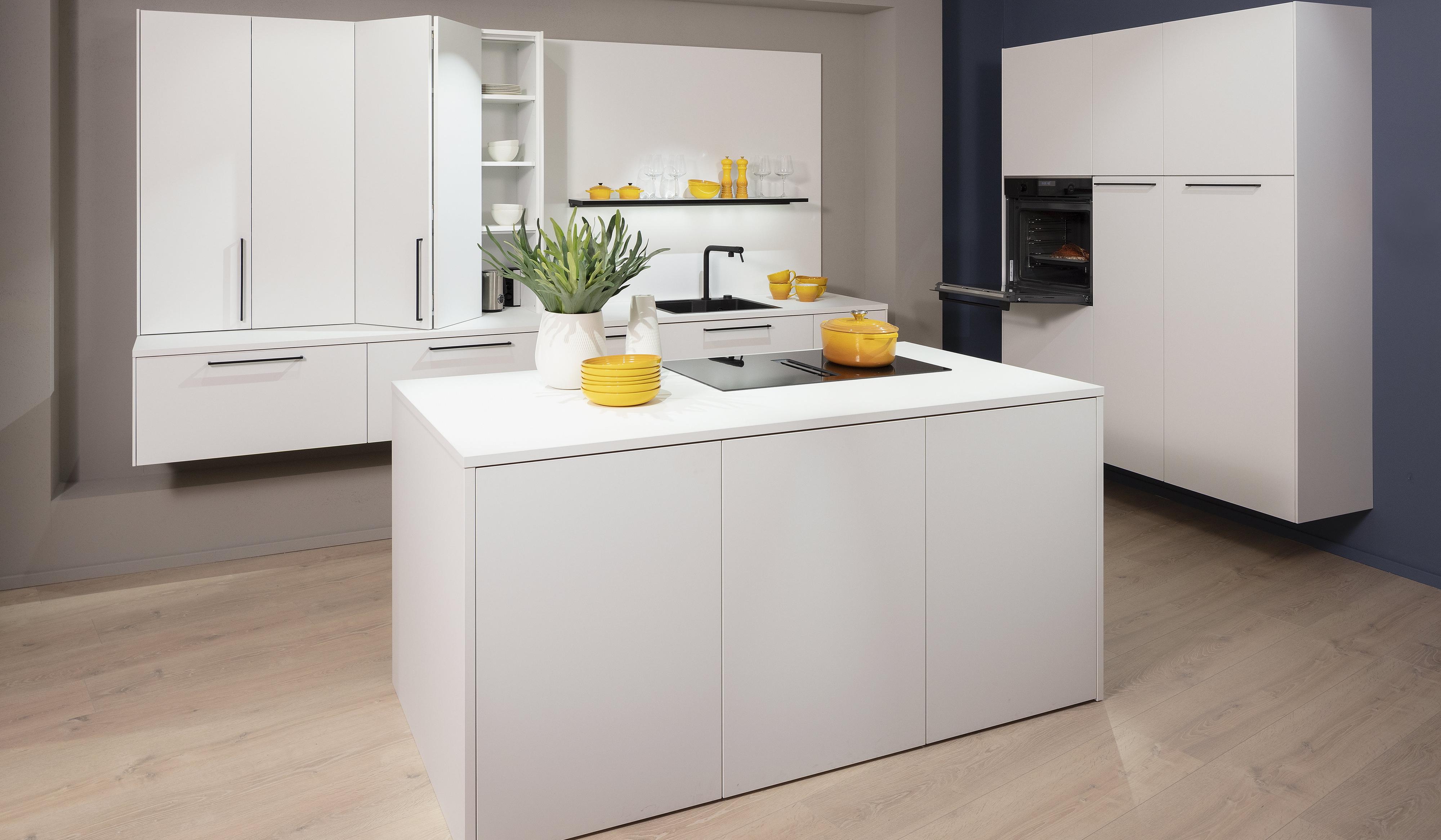 Wandhängende Küchenschränke weiß grifflos