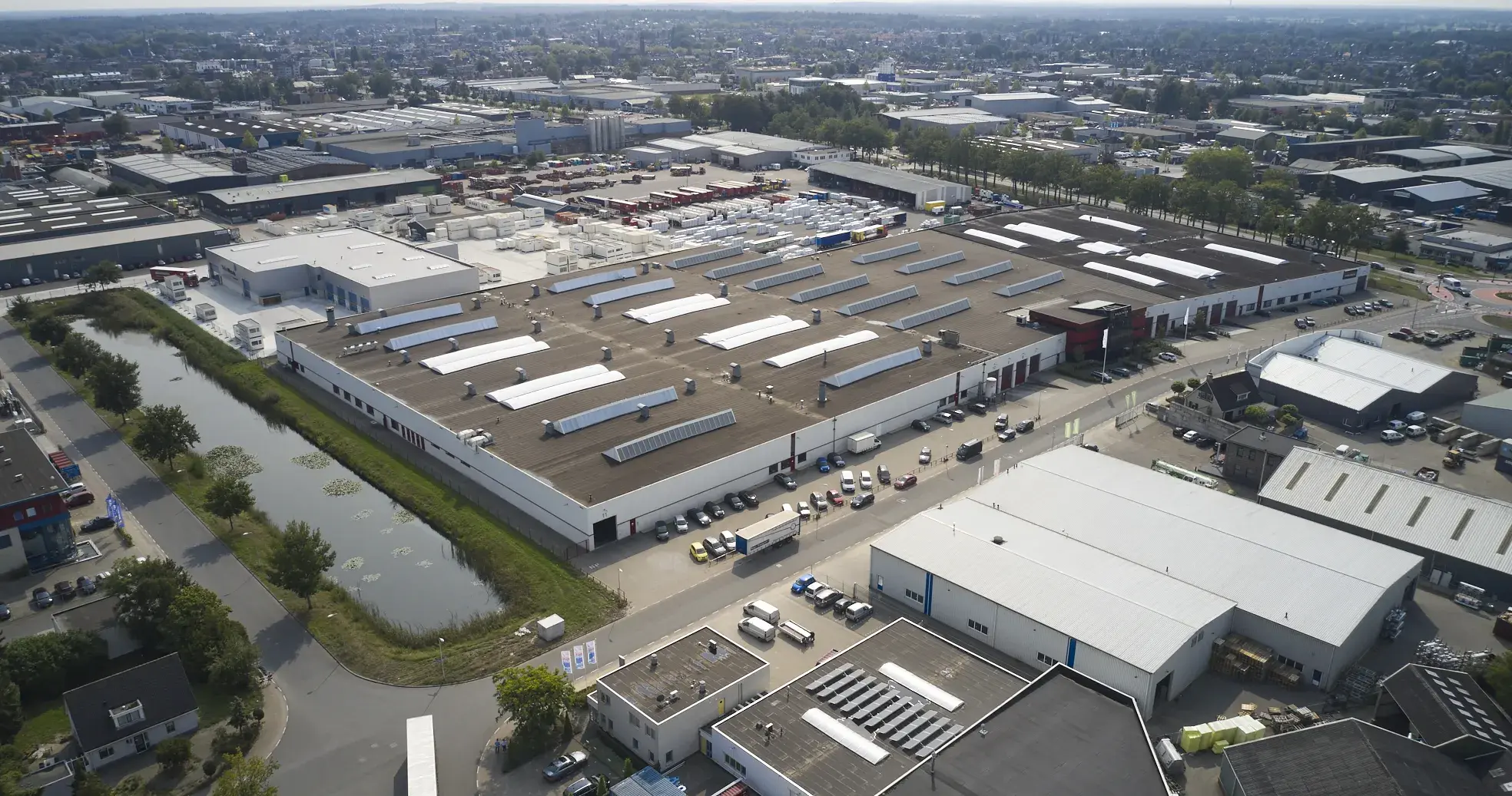 Reginox Firmengelände aus der Vogelperspektive